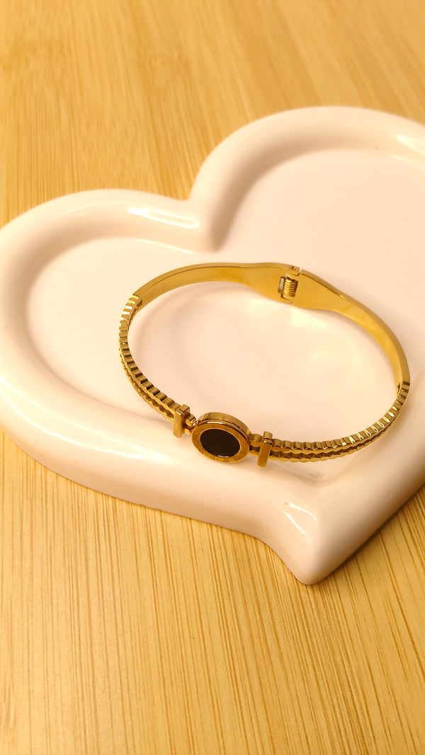 Black Orbit Gold Bracelet