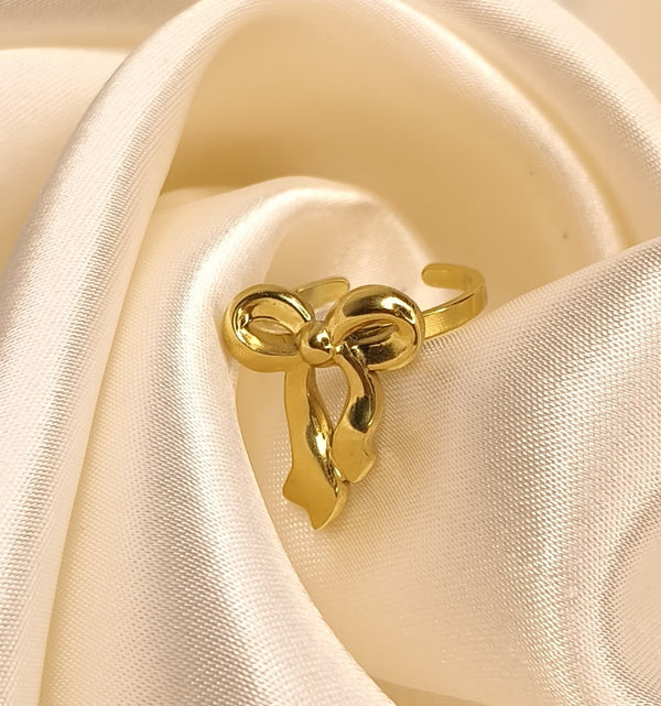 Gold Petal Knot Ring