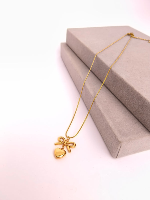 Lovable Bow Pendant Chain
