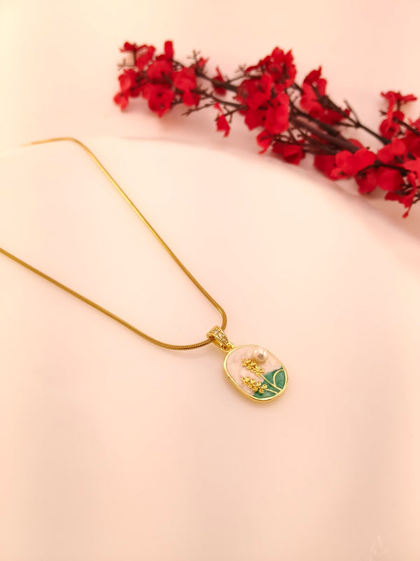 Meadow Pearl Enamel Pendant Chain