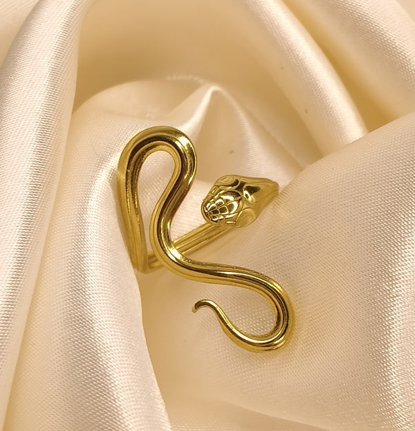 Snake Elegance Anti-Tarnish Ring