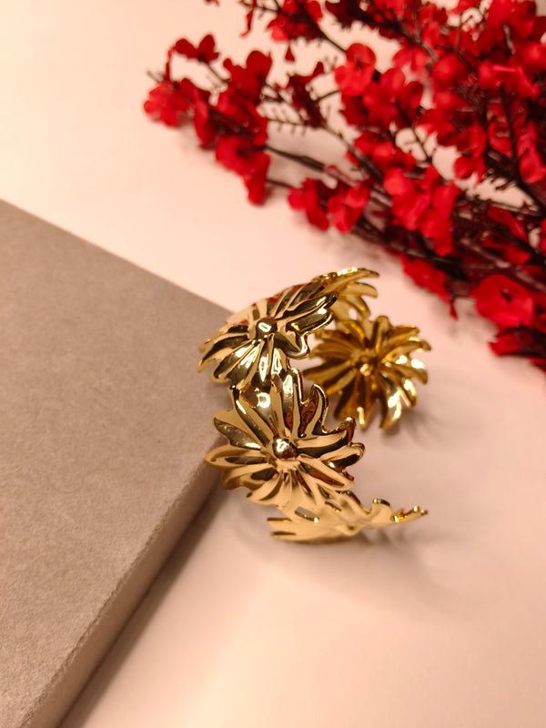 Royal Blossom Hand Cuff