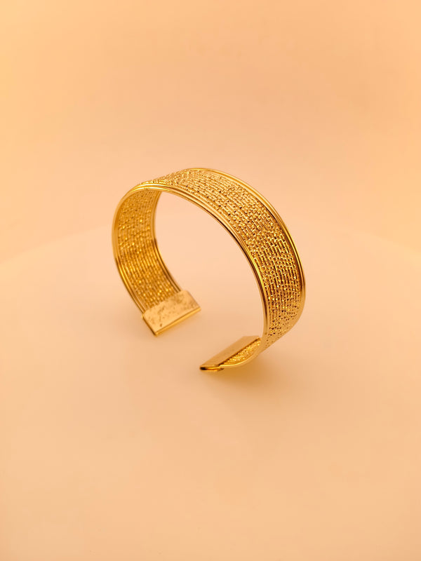 Vintage Textured Hand Cuff