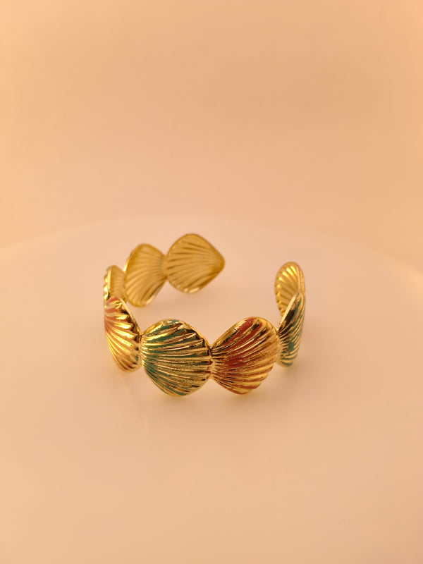 Vintage Sea Shell Petal Hand Cuff